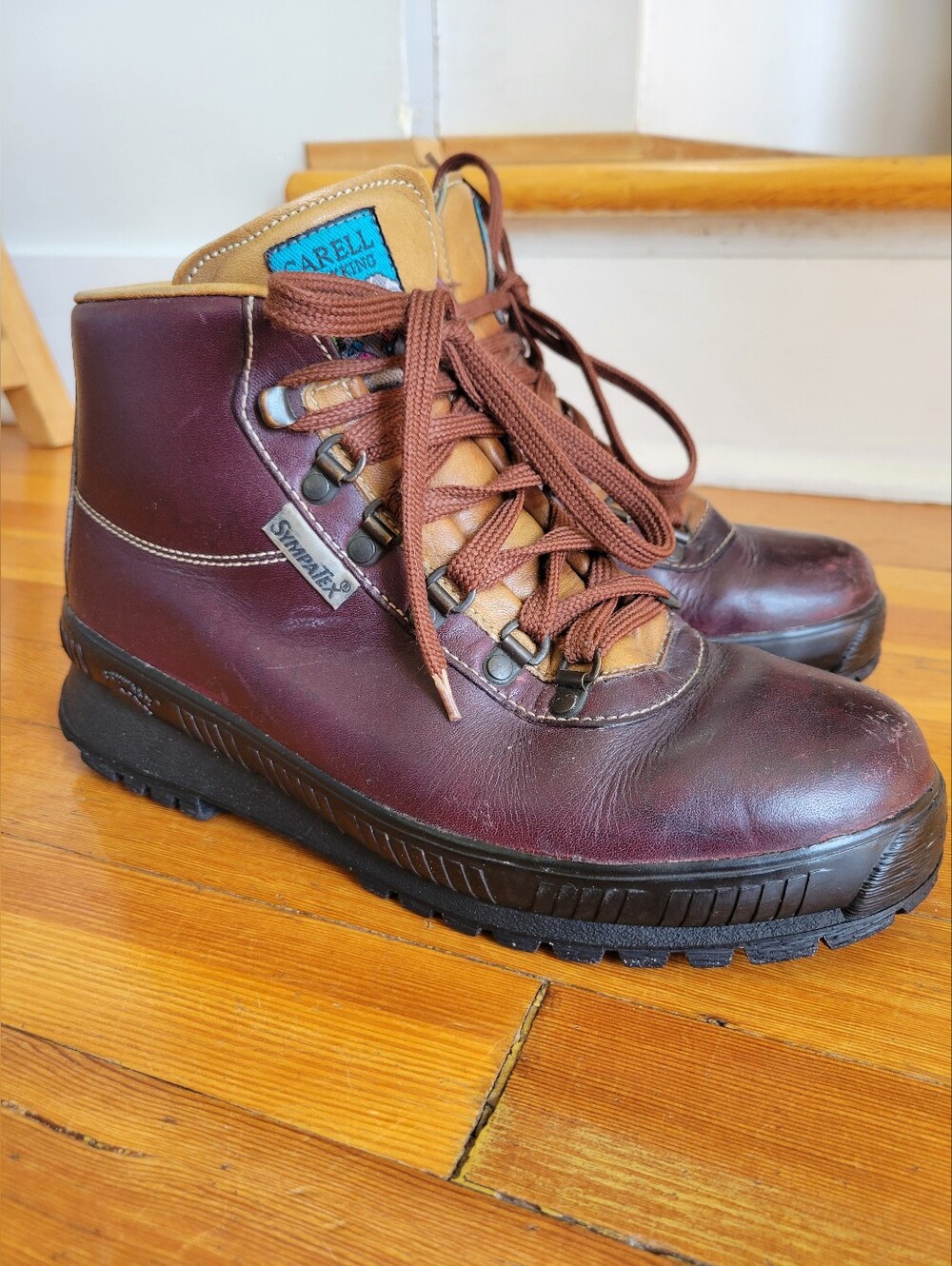 Vintage Carell Trekking Leather Hiking Boots in Burgundy and Tan Men's Size 8